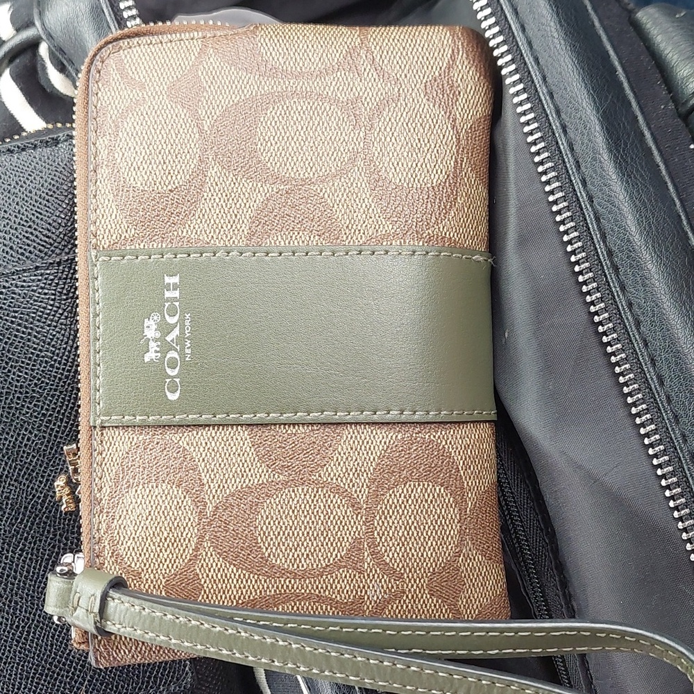 Coach Wrist Wallet